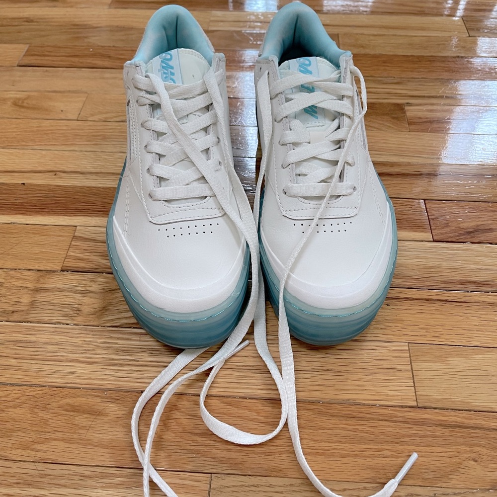 Reebok Madwomen Club C Double Geo Platform Sneakers